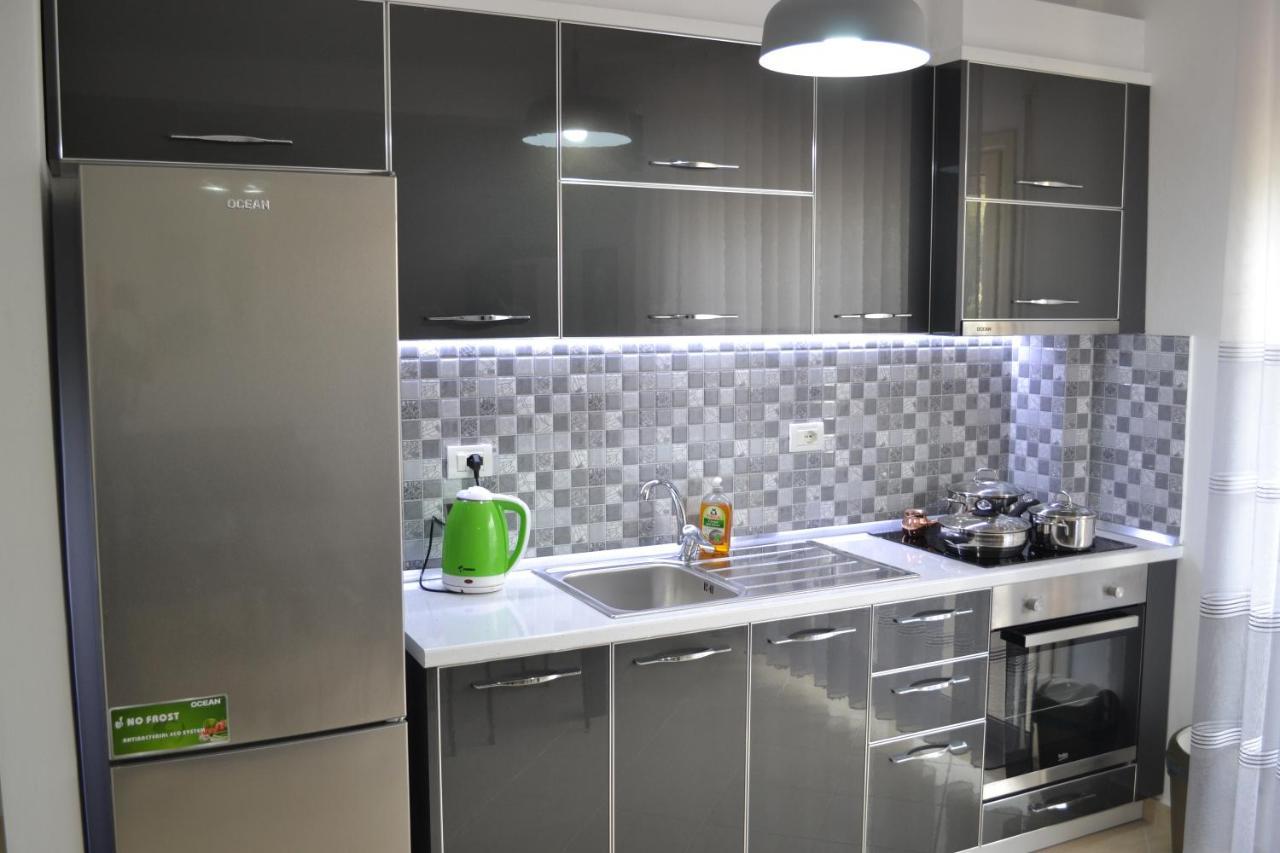 Seaview Gateway 2 Bedrooms Apartment & Garage Vlorë Extérieur photo