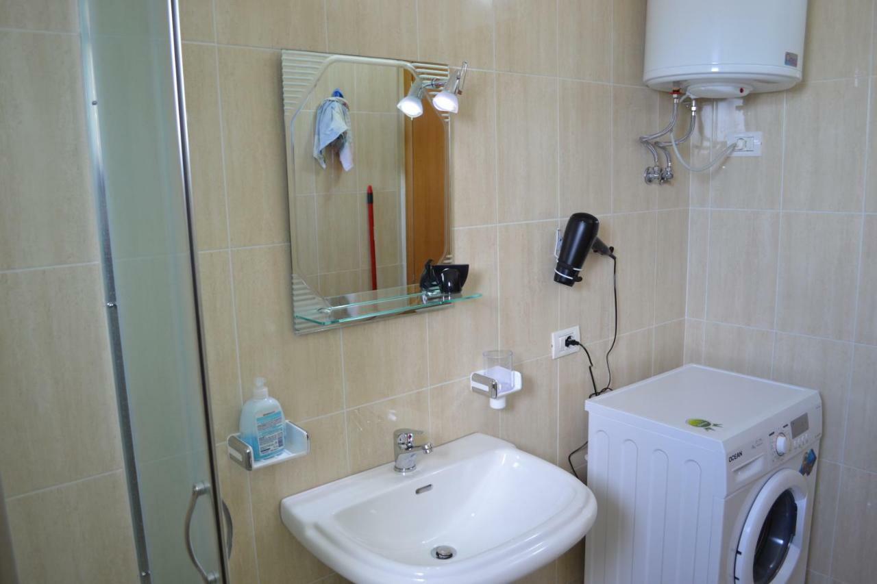 Seaview Gateway 2 Bedrooms Apartment & Garage Vlorë Extérieur photo